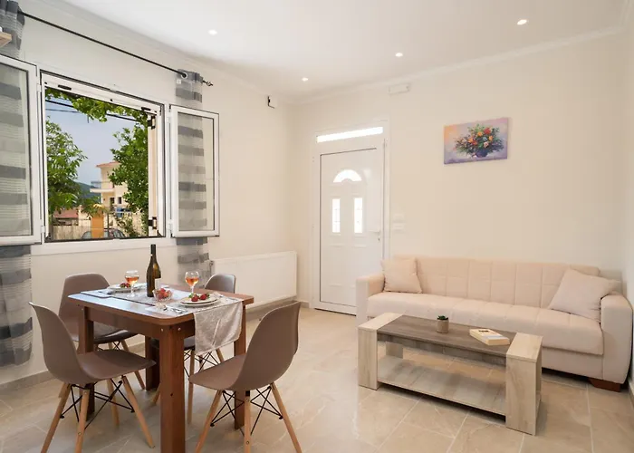 Fotini & Ira's House * Sami (Kefalonia)